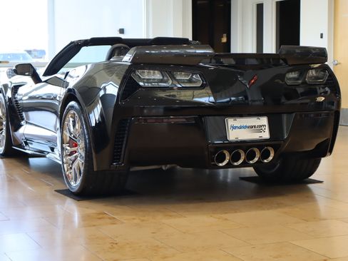 Used 2016 Chevrolet Corvette Z06 w/ 3LZ Preferred Equipment Group image 8