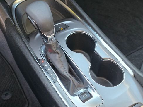 Used 2025 Chevrolet Malibu LT image 24