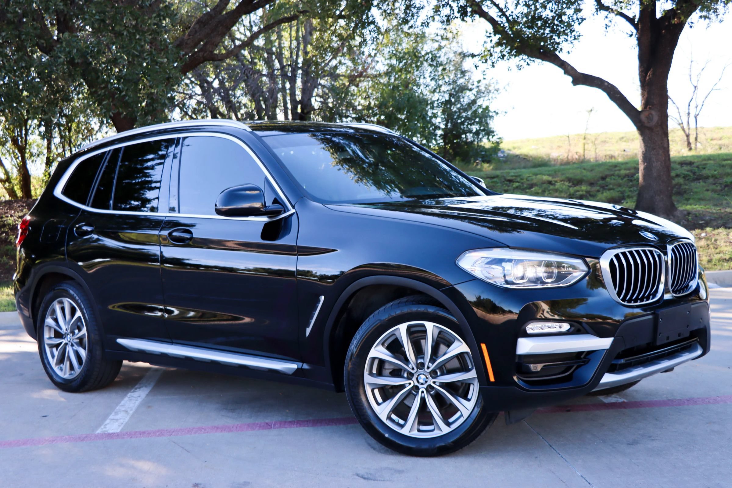 Used 2019 BMW X3 xDrive30i AWD/4WD image 1