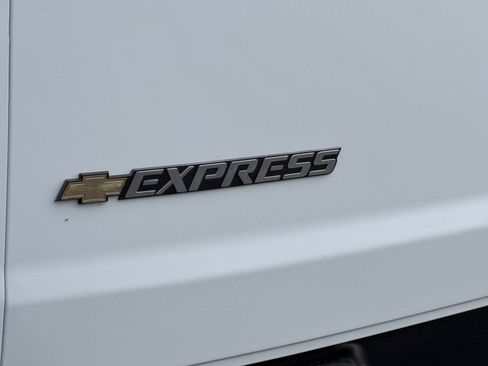 New 2025 Chevrolet Express 2500 w/ Driver Convenience Package image 23