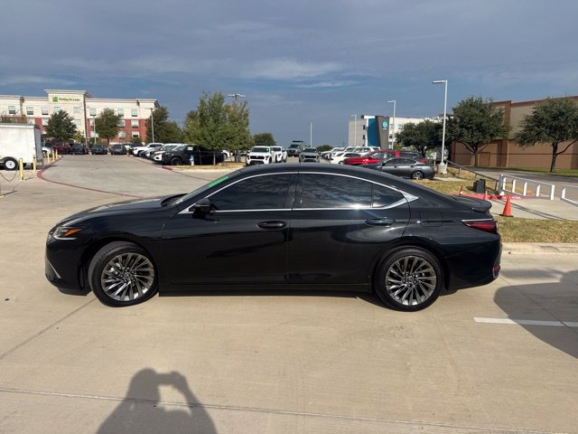 Used 2025 Lexus ES 300h w/ Luxury Package FWD image 5