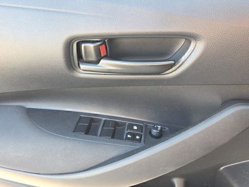 Used 2023 Toyota Corolla LE FWD image 30