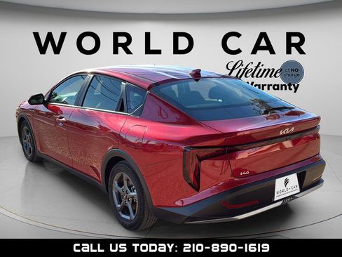 Used 2025 Kia K4 image 12