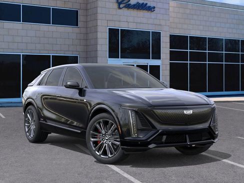 New 2026 Cadillac Lyriq V image 7