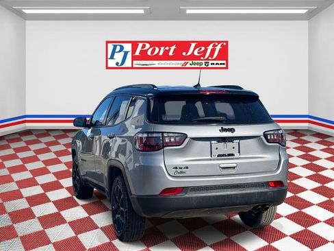 Certified 2022 Jeep Compass Altitude image 4