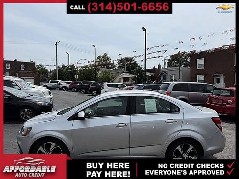 Used 2018 Chevrolet Sonic Premier FWD image 2