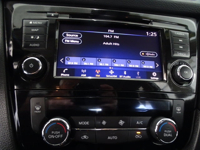 Used 2018 Nissan Rogue SL w/ Premium Package AWD/4WD image 15