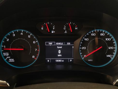 Used 2018 Chevrolet Malibu LT FWD image 23