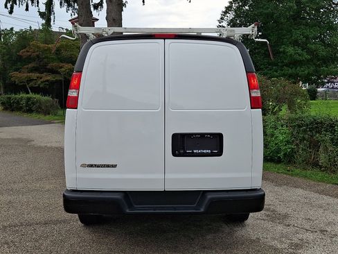 Used 2022 Chevrolet Express 2500 w/ Driver Convenience Package RWD image 6