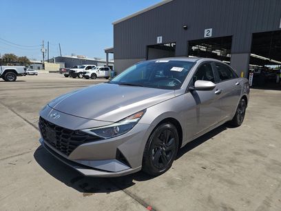 Used 2023 Hyundai Elantra SEL