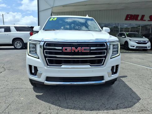 Used 2023 GMC Yukon SLT RWD image 2