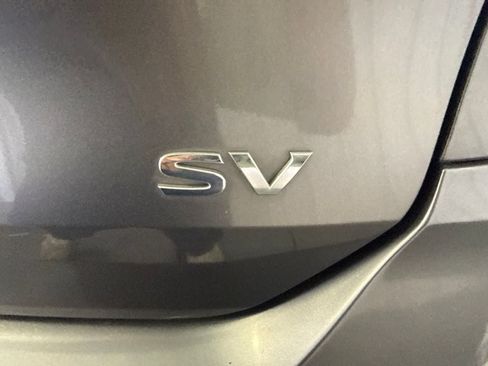 Used 2017 Nissan Rogue SV FWD image 12