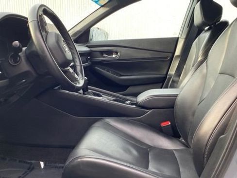 Used 2023 Honda Accord Sport image 12