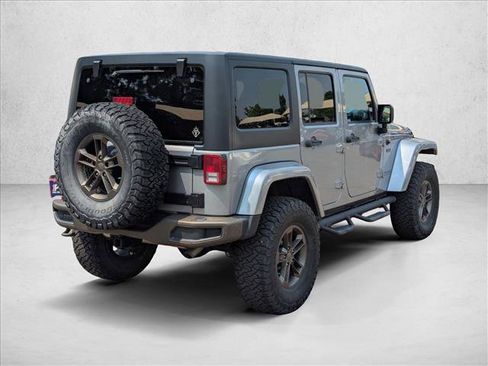 Used 2016 Jeep Wrangler Unlimited Sahara AWD/4WD image 5