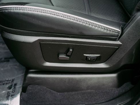 Used 2025 RAM 3500 Laramie image 16