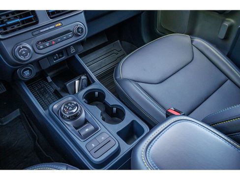 Used 2025 Ford Maverick Lobo AWD/4WD image 26