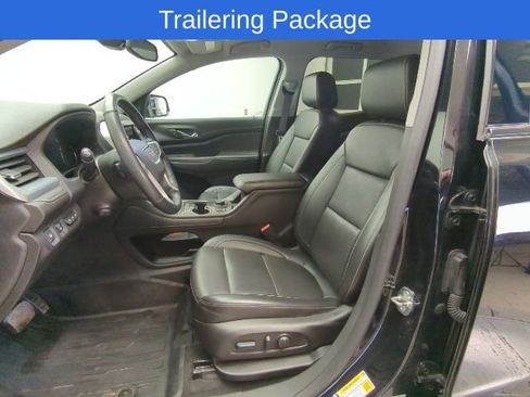 Used 2023 GMC Acadia SLT w/ Elevation Edition image 11