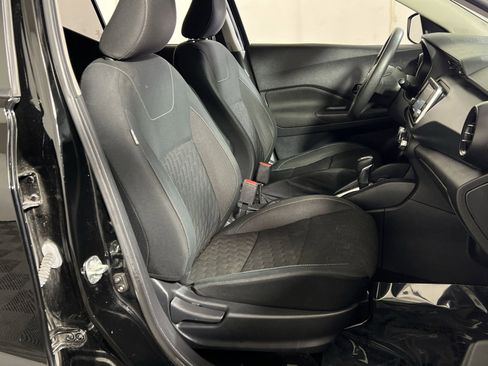 Used 2021 Nissan Kicks S image 25