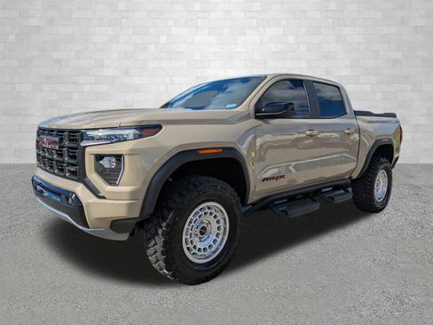 Used 2024 GMC Canyon AT4X image 5