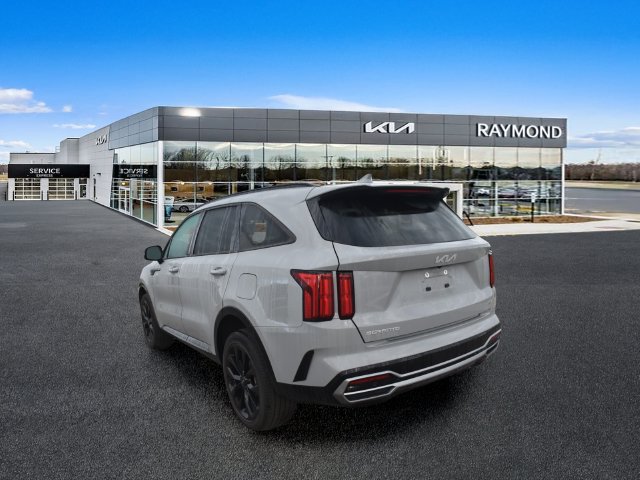 Used 2023 Kia Sorento SX AWD/4WD image 5