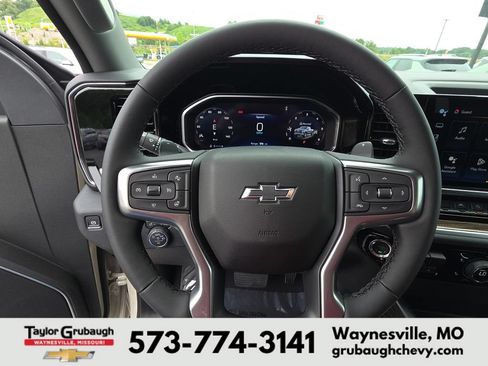 New 2026 Chevrolet Silverado 1500 RST w/ Convenience Package II AWD/4WD image 18