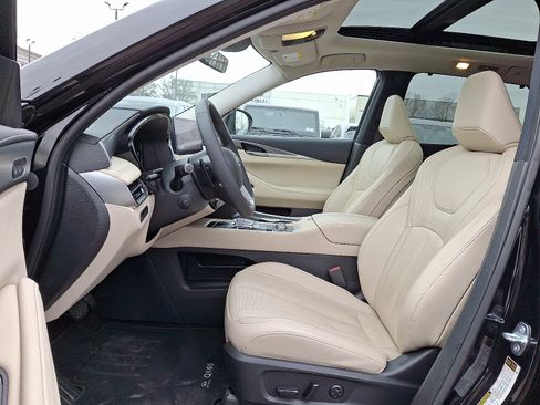 Certified 2023 INFINITI QX60 Luxe w/ Cargo Package image 14