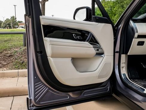New 2026 Land Rover Range Rover SE AWD/4WD image 52
