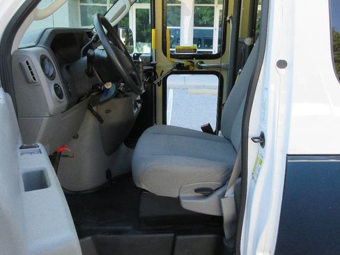 Used 2013 Ford E-350 and Econoline 350 Extended Super Duty w/ PWR Group image 9