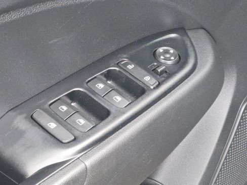 Used 2021 Hyundai Venue SE image 18