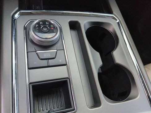 Used 2020 Ford Expedition XLT w/ Equipment Group 201A image 11