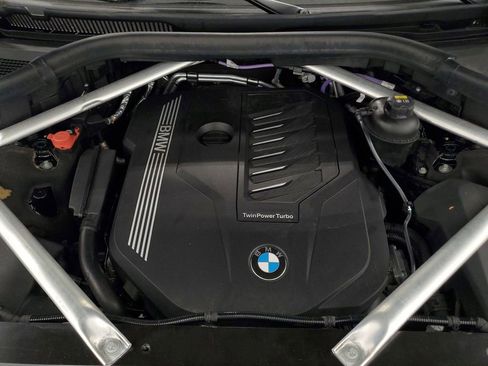 Used 2021 BMW X7 xDrive40i w/ Premium Package image 6