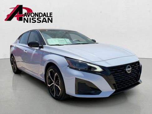 New 2026 Nissan Altima 2.5 SR FWD image 8