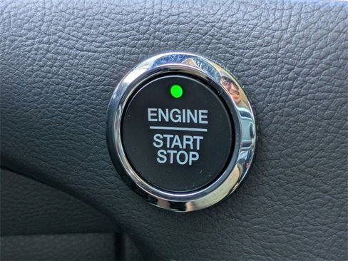 Used 2022 Ford Edge SEL w/ Sport Appearance Package image 30