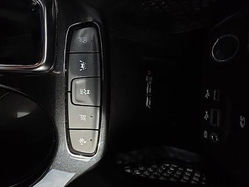 Used 2023 Chevrolet TrailBlazer ACTIV w/ Sun and Liftgate Package FWD image 19