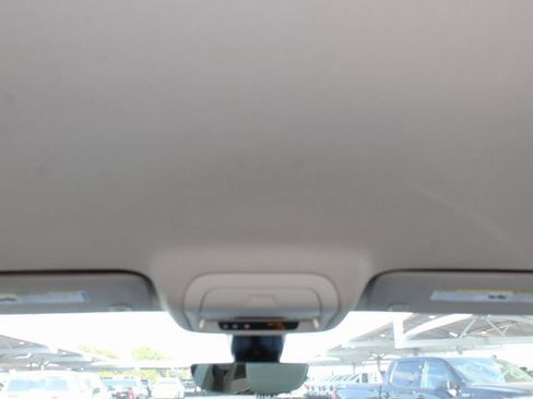 Used 2021 GMC Acadia Denali w/ Denali Technology Package image 21