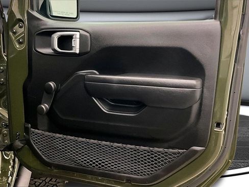 Used 2022 Jeep Gladiator Sport w/ Trailer Tow Package image 29