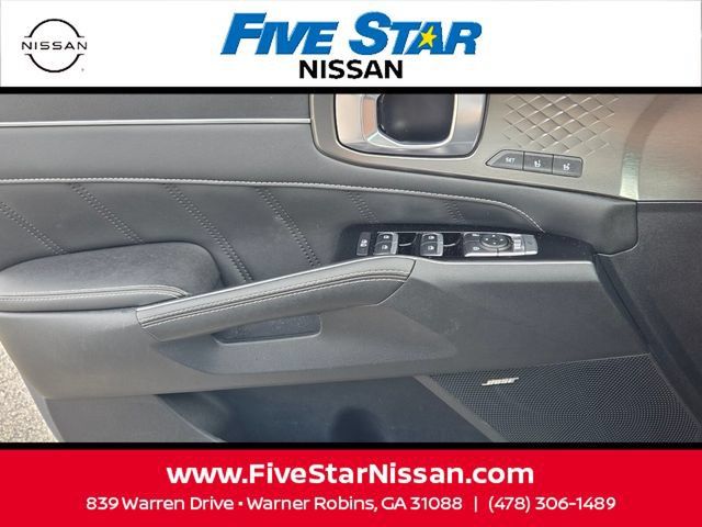 Used 2023 Kia Sorento SX AWD/4WD image 32