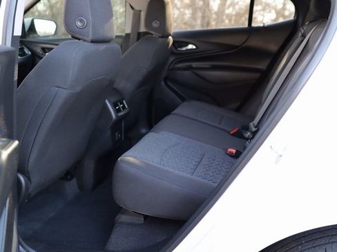 Used 2022 Chevrolet Equinox LT image 23