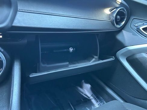 Used 2022 Chevrolet Camaro LT RWD image 30