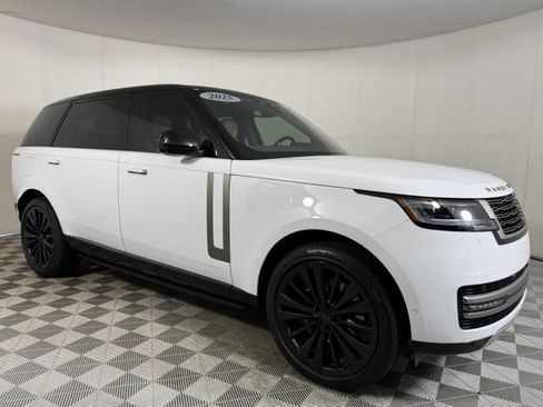 Certified 2025 Land Rover Range Rover Long Wheelbase SE AWD/4WD image 10