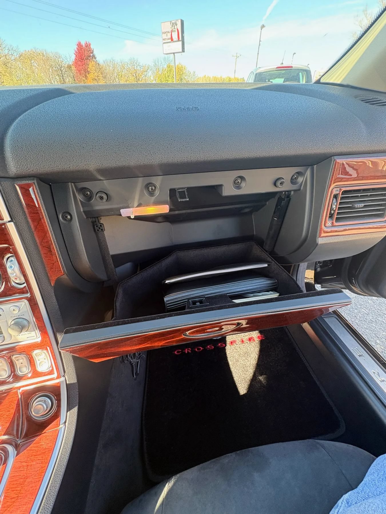Used 2005 Chrysler Crossfire SRT-6 RWD image 32