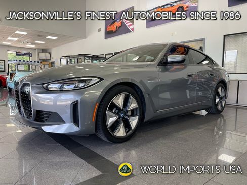 Used 2022 BMW i4 eDrive40 RWD image 1
