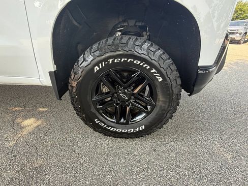Used 2020 Chevrolet Silverado 1500 Custom Trail Boss w/ Custom Convenience Package AWD/4WD image 35