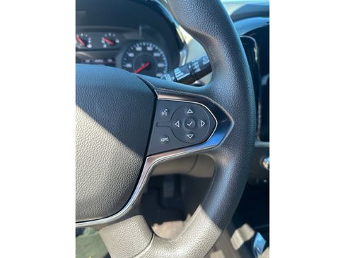 Used 2022 Chevrolet Traverse LS image 20