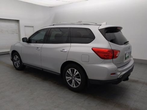 Used 2020 Nissan Pathfinder S image 3