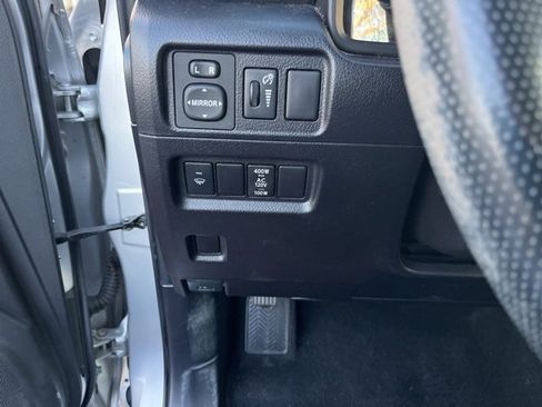 Used 2016 Toyota 4Runner SR5 image 31