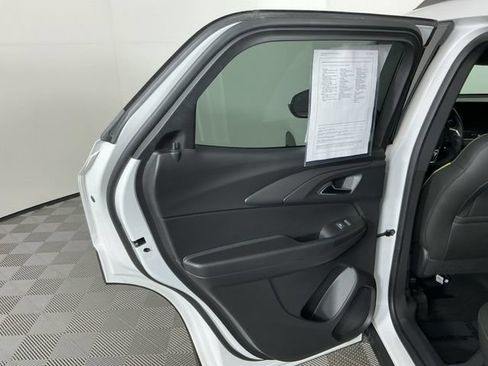 Used 2025 Chevrolet TrailBlazer ACTIV w/ Convenience Package AWD/4WD image 26