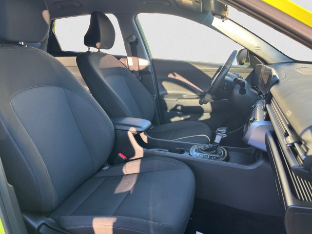 Used 2025 Hyundai Kona SEL AWD/4WD image 15