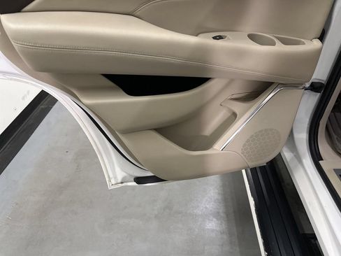 Used 2016 Cadillac Escalade Premium RWD image 53