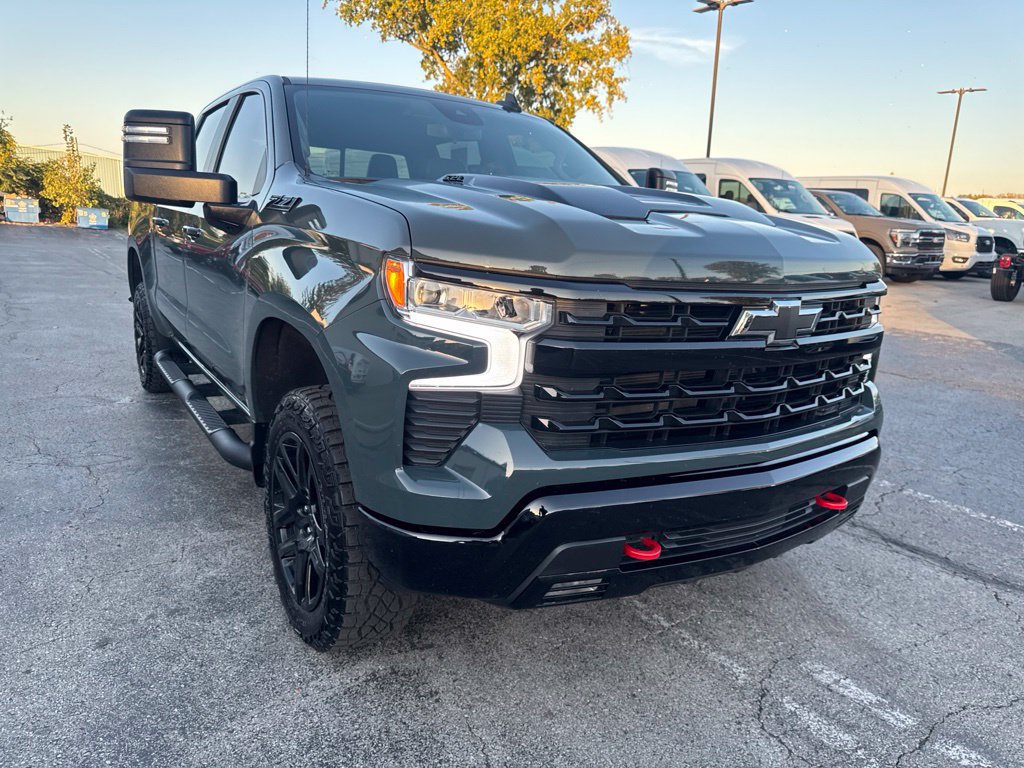 Used 2025 Chevrolet Silverado 1500 LT Trail Boss w/ Convenience Package II AWD/4WD image 59
